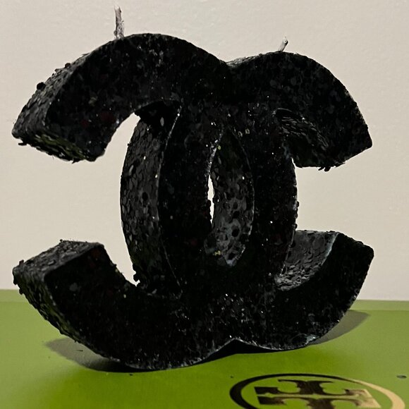 AVAILABLE NOW!! Black Glitter Double C Logo Candle Handmade - CC LOGO - Picture 3 of 7